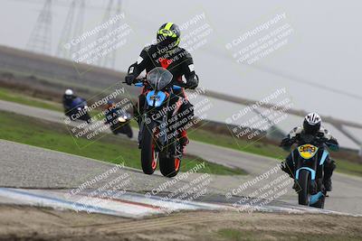 media/Nov-29-2025-TrackDaz (Sat) [[10ae2d9bce]]/B Group/Session 4 (Wheelie Bump)/